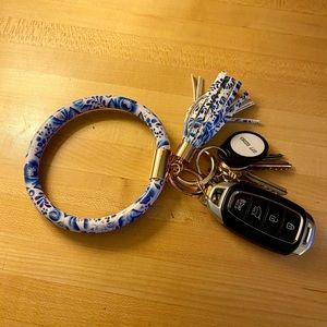 Beautiful Bangle Key Ring!